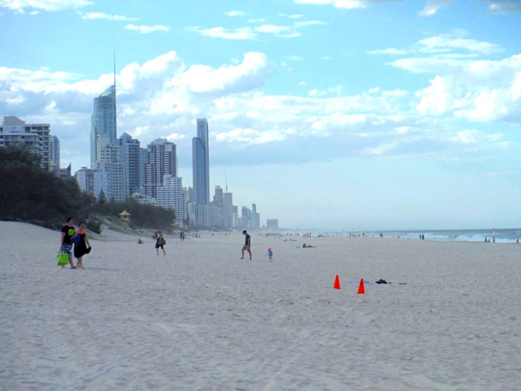 Surfers Beach @ Vie d'Expat Surfers Beach